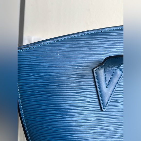 Louis Vuitton St. Jacques GM (BLUE) - Picture 10 of 16